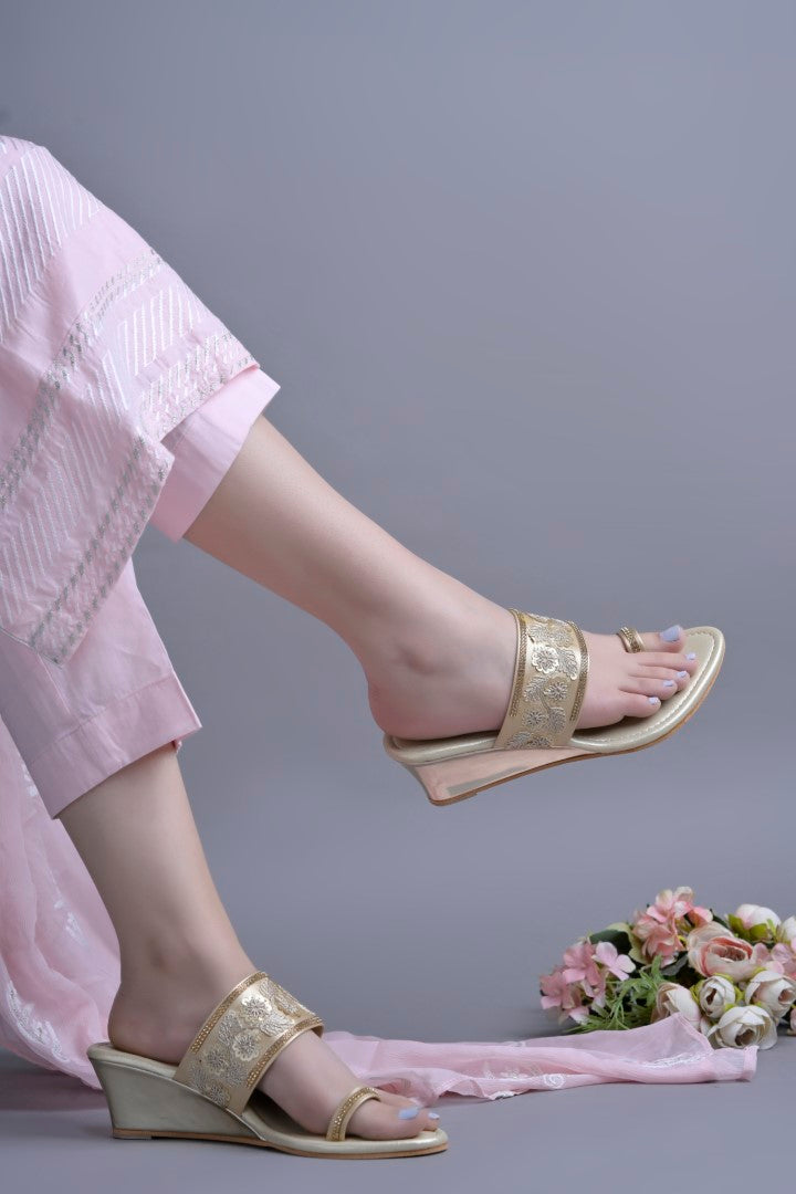Jm Looks embroidered wedge sandals with a toe-ring design displayed with pearls
 Golden