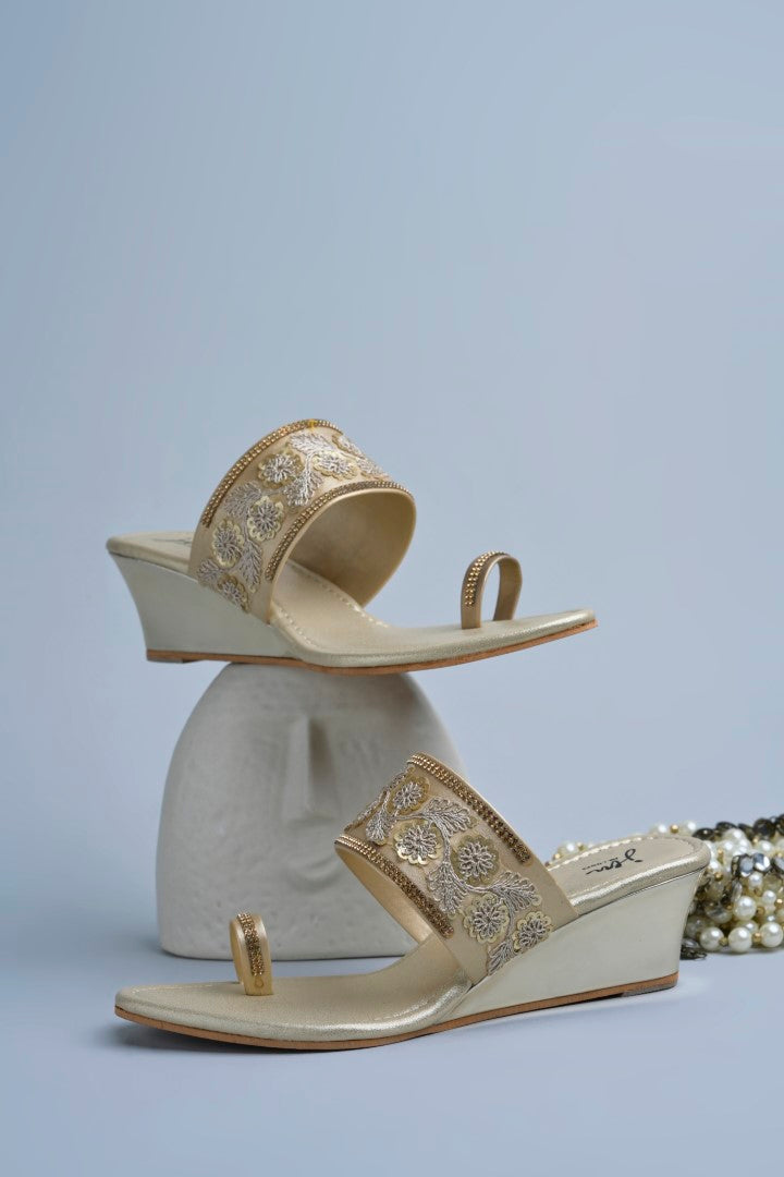 Jm Looks embroidered wedge sandals with a toe-ring design displayed with pearls
 Golden