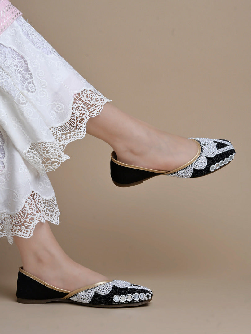 Women Black Handcrafted Embellished Ethnic Floral Punjabi Jutti Mojaris with pearls and beads work