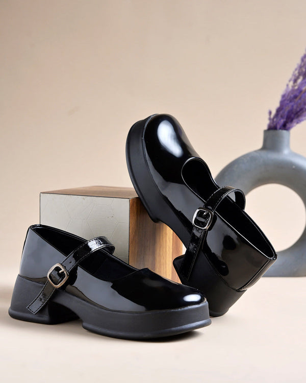Jm Looks patent Mary Jane platform shoes with a buckled strap
 Black