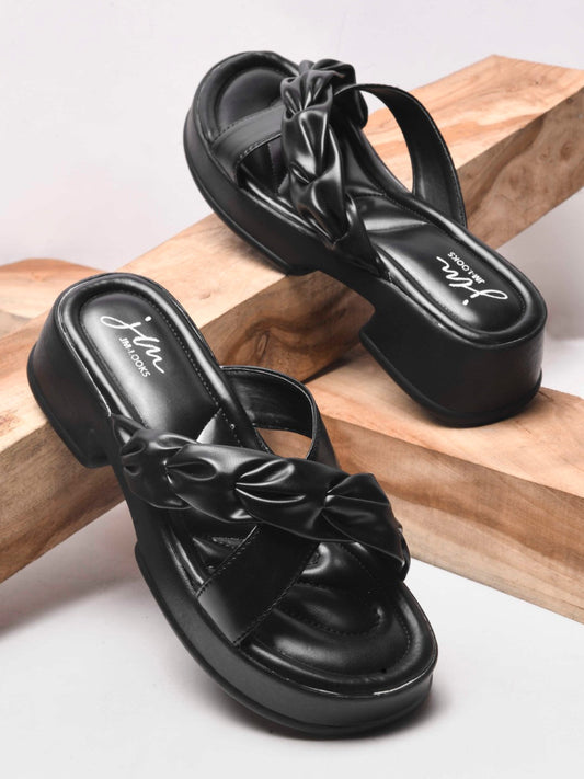 Jm Looks platform sandals featuring a knotted front strap
 Black