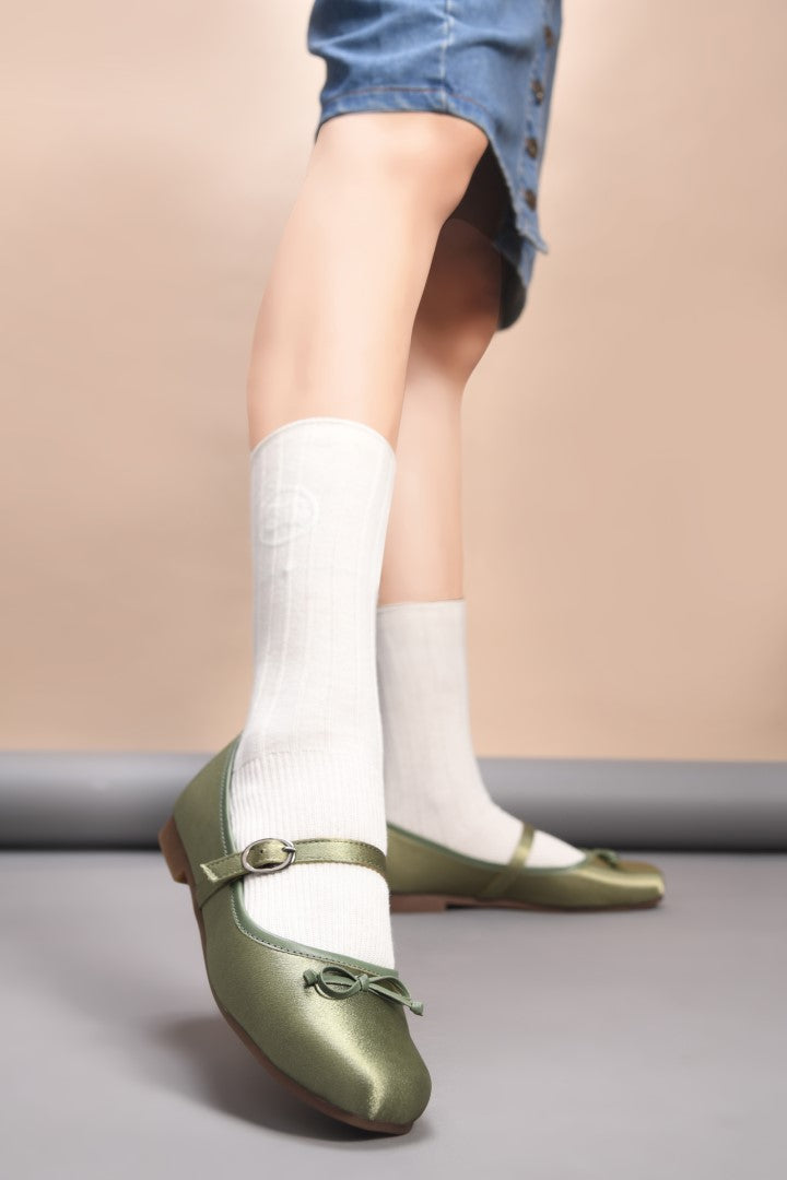 JM Looks Embroidered Broad-Strap Ethnic Flat Sandals for Women | Handcrafted Festive Slip-Ons Green