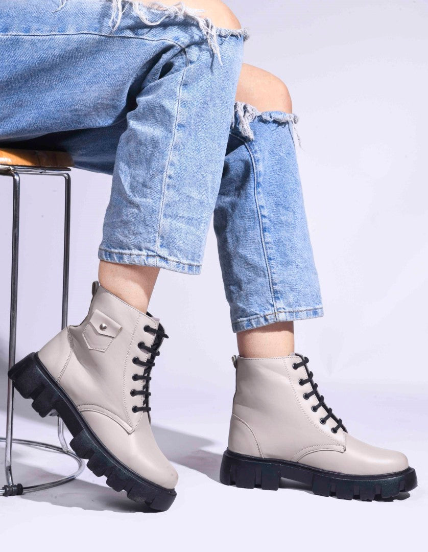 Jm Looks lace-up combat boots with a heavy-duty sole
 Cream