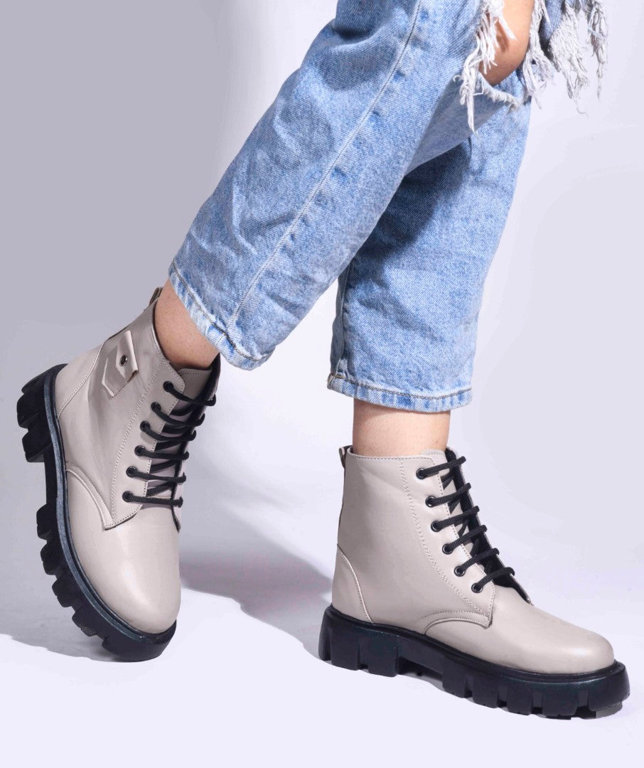 Jm Looks lace-up combat boots with a heavy-duty sole
 Cream