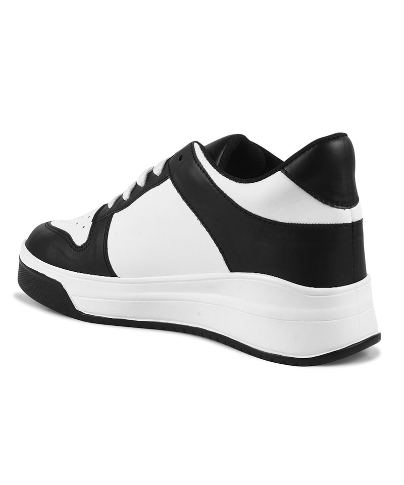 platform lace-up sneakers with a two-tone design and a chunky sole
 Black