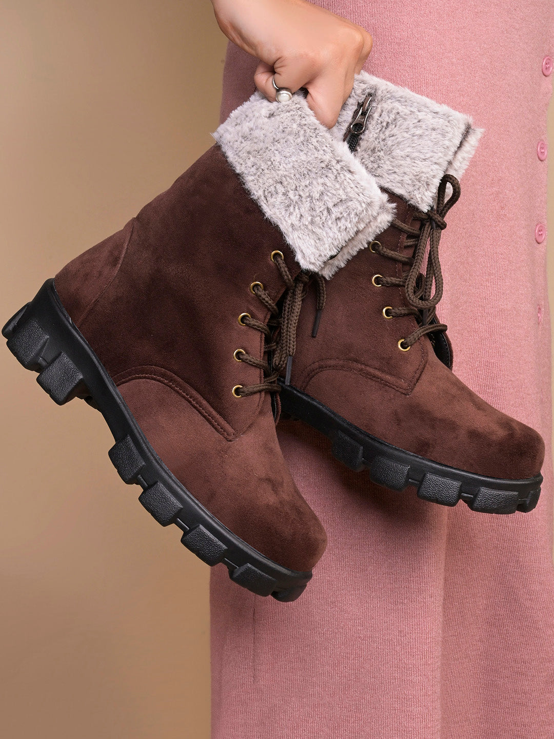 Women Furry Collar Lace-Up Winter Boots