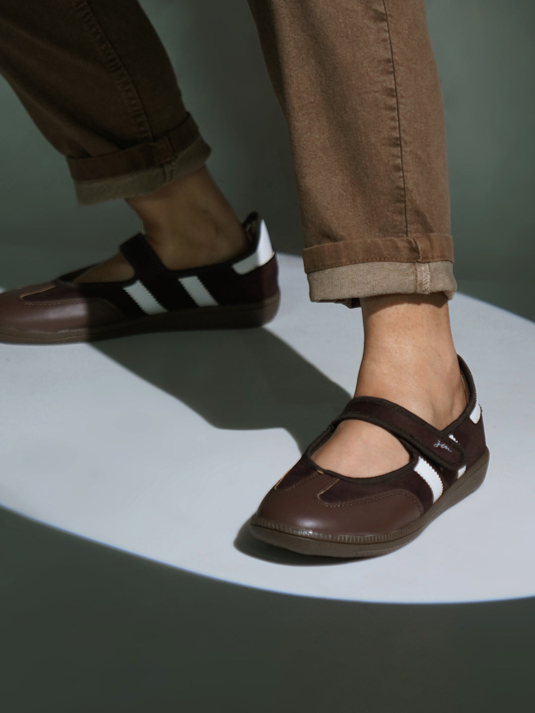 Women Velcro Strap Panel Ballet Sneakes