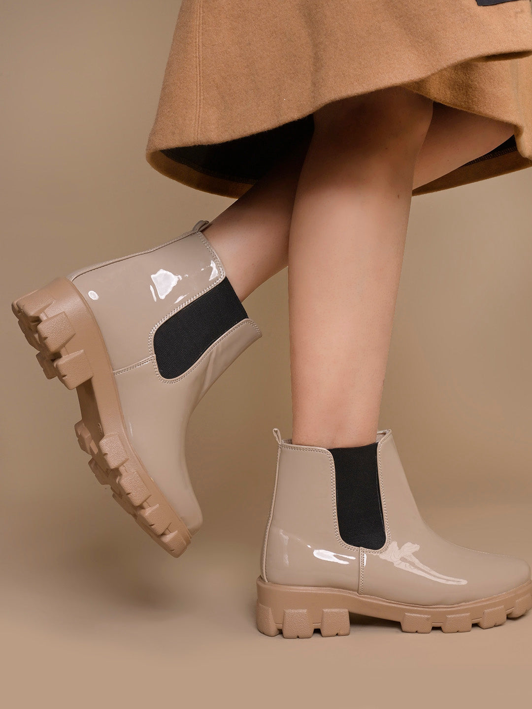 Glossy Finish Lug Sole Chelsea Boots for Women