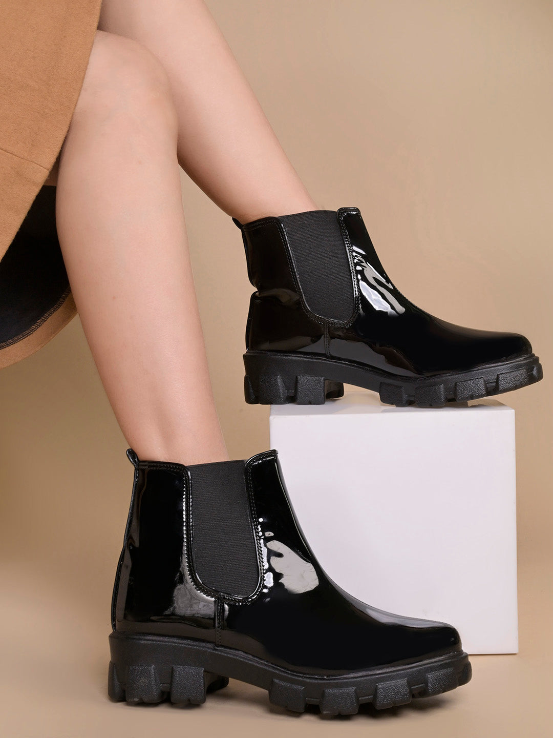 Glossy Finish Lug Sole Chelsea Boots for Women