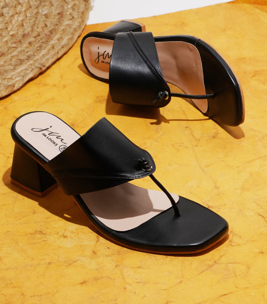 Women’s block heel sandals with wide strap and toe-loop detail Black