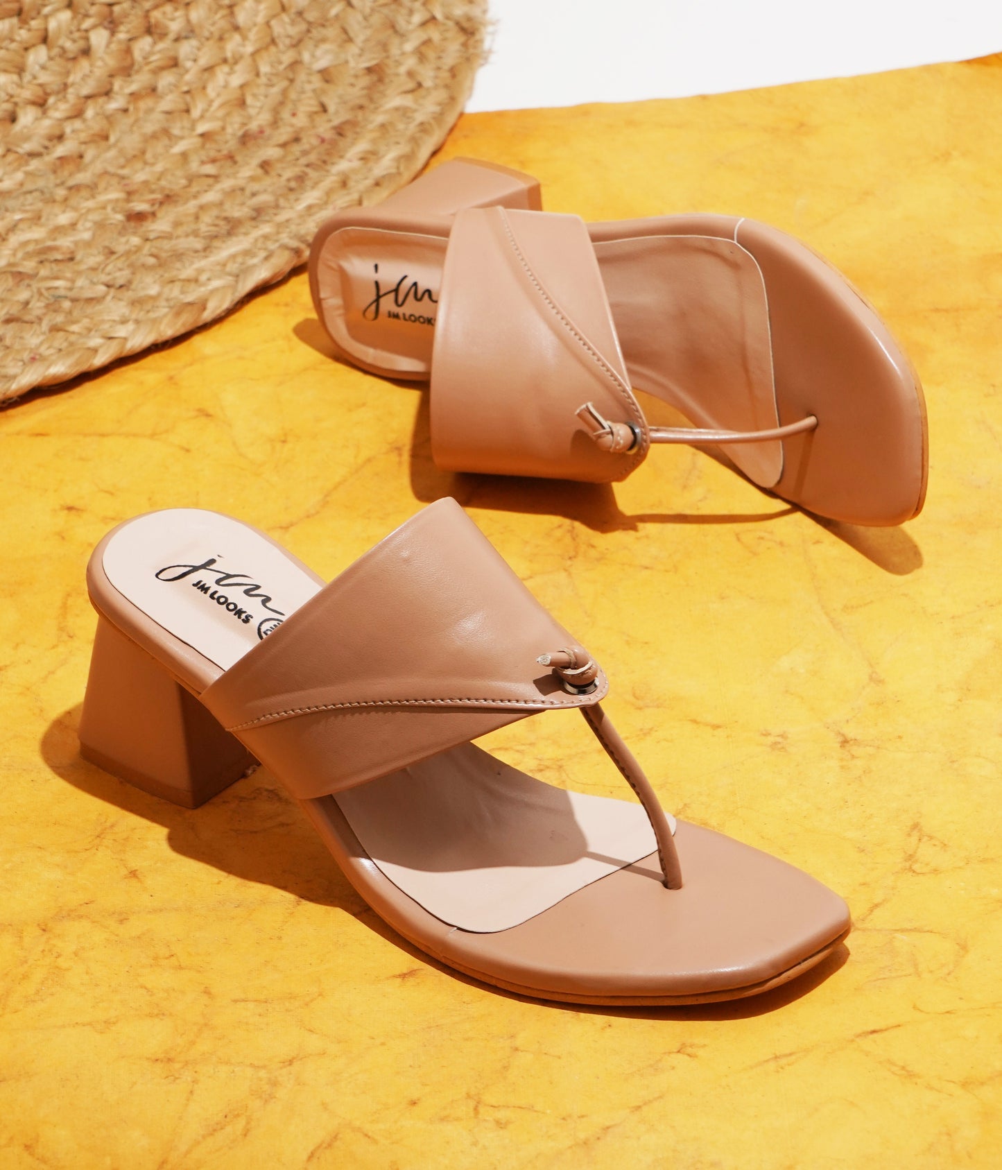 Women’s block heel sandals with wide strap and toe-loop detail Sultan