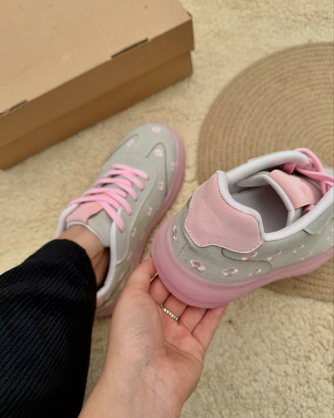 Grey suede sneakers for women with embroidered flowers, lace-up front and platform sole