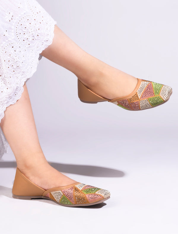 Women embellished Vibrant Multicolor geometric pattern with sparkling Beaded Mojaries Ethnic Juttis Beige