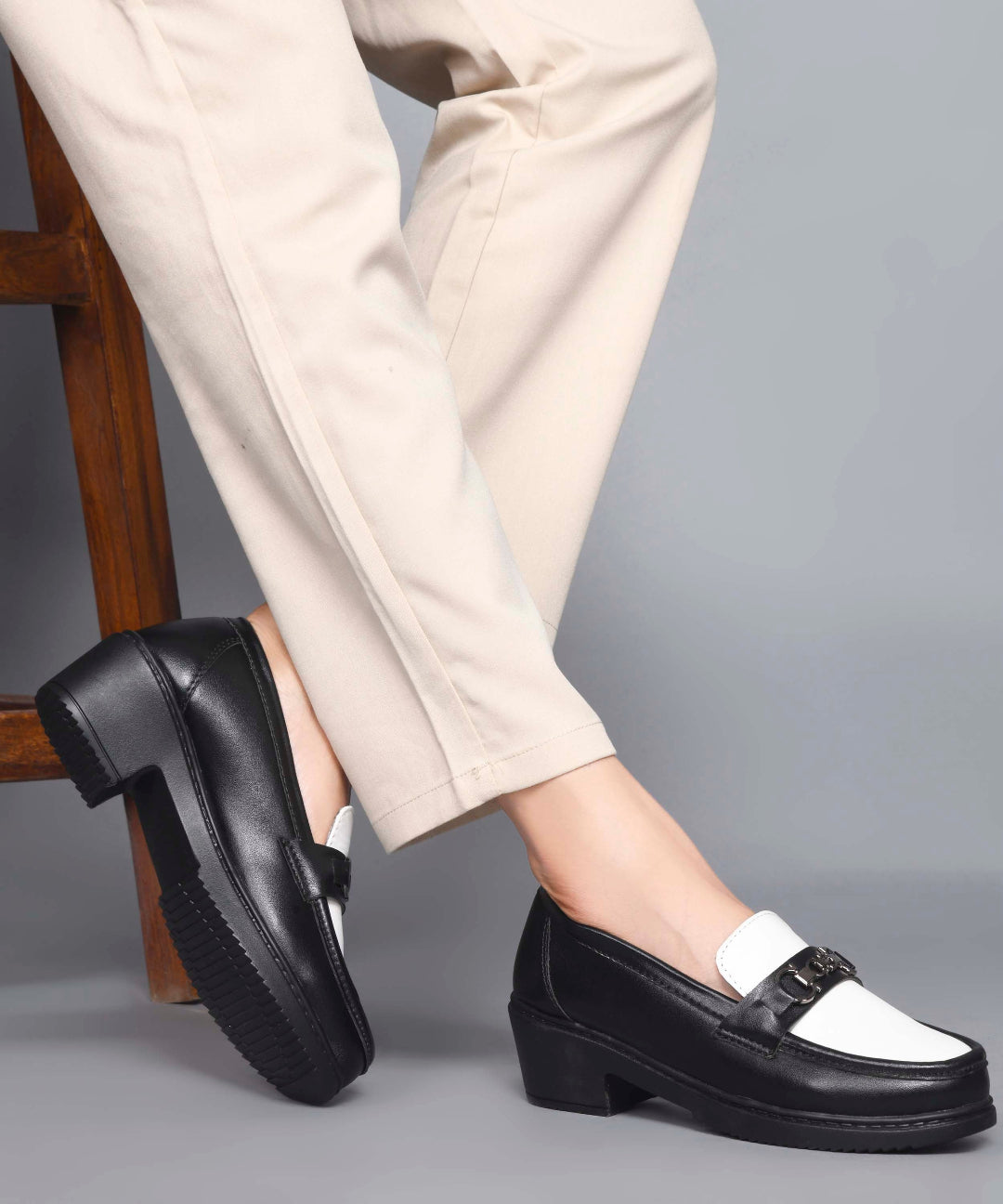 Black-White Women’s Smart Casual Block Heel Loafers