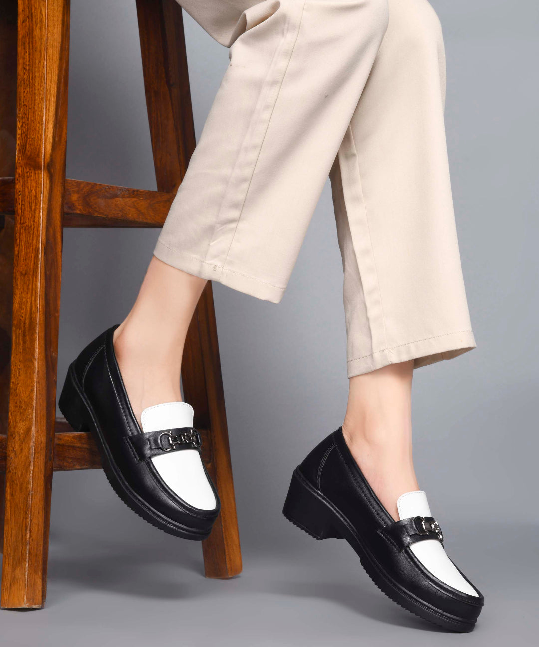 Black-White Women’s Smart Casual Block Heel Loafers