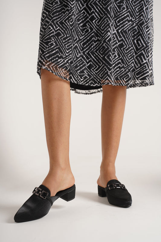 Jm Looks chain embellished mule loafers
 Black