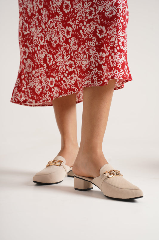 Jm Looks chain embellished mule loafers
 Cream
