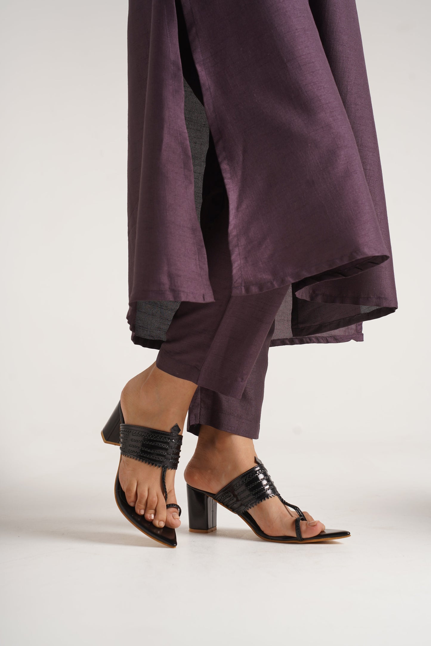 classic toe-ring block heels with a structured upper design
 Black