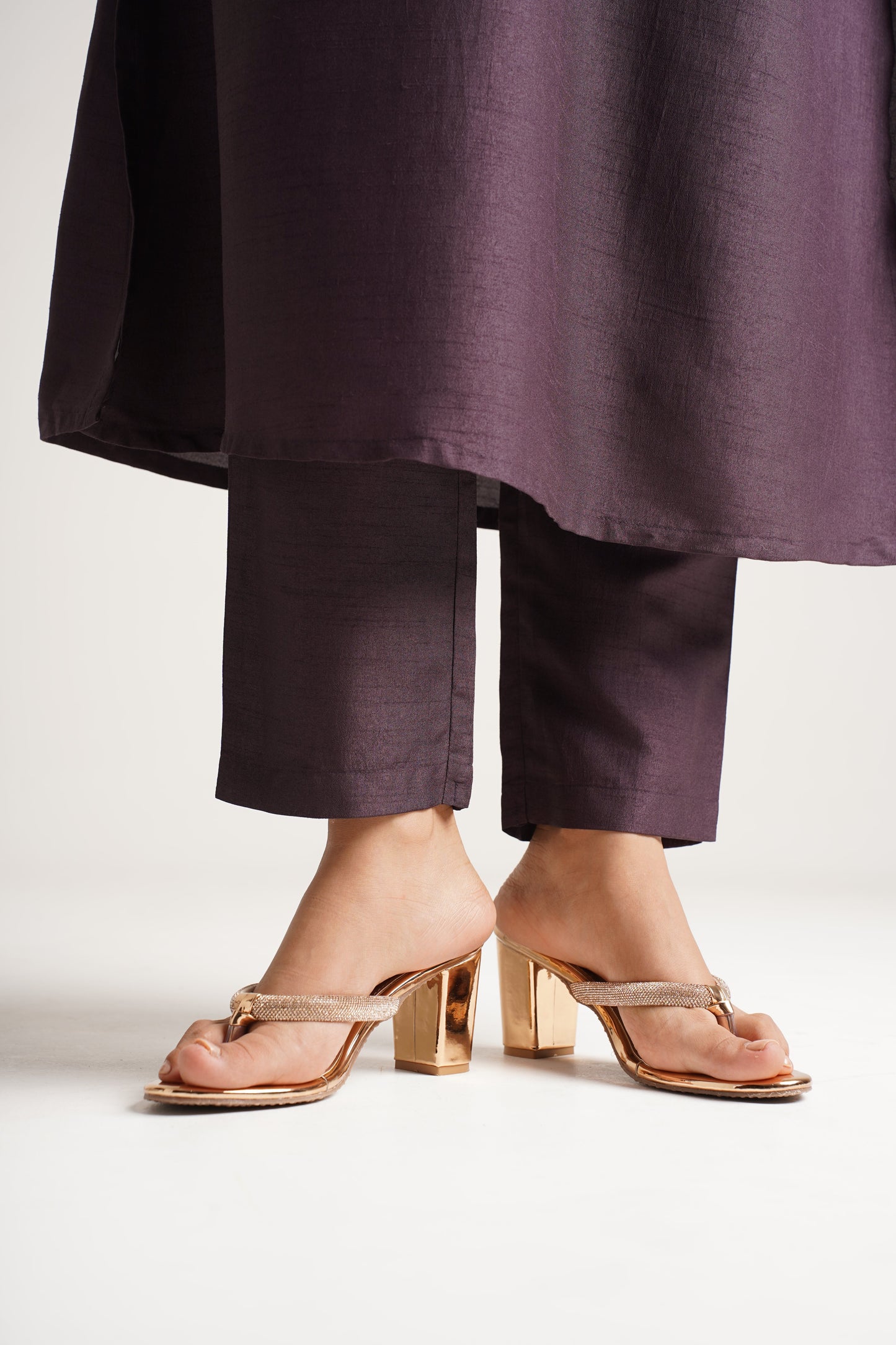 Jm Looks embellished thong block heel sandals with traditional attire
 Golden