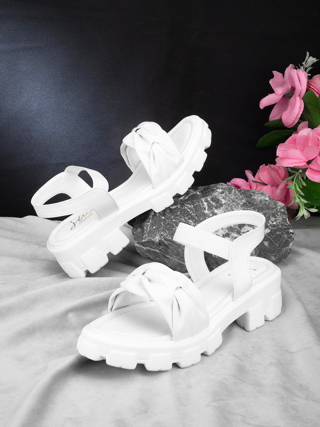 Jm Looks chunky sandals with a knotted bow on the front strap and an ankle strap
 White
