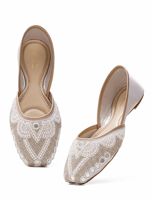 Women White Handcrafted pearls and beads work Embellished Ethnic Punjabi Jutti Mojaris