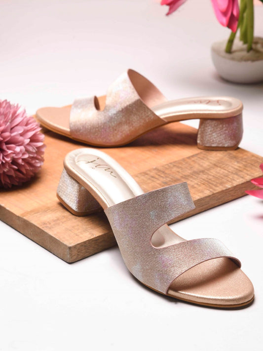 Jm Looks wedge slides featuring a decorative bow and a small charm
 Sultan