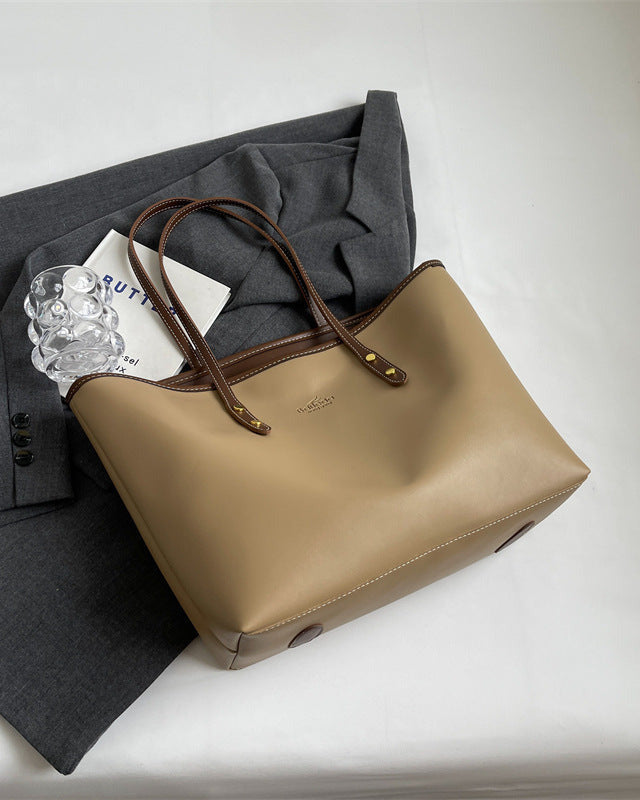 Large tote shoulder bag for women with top zip closure in cream faux leather, beige handles