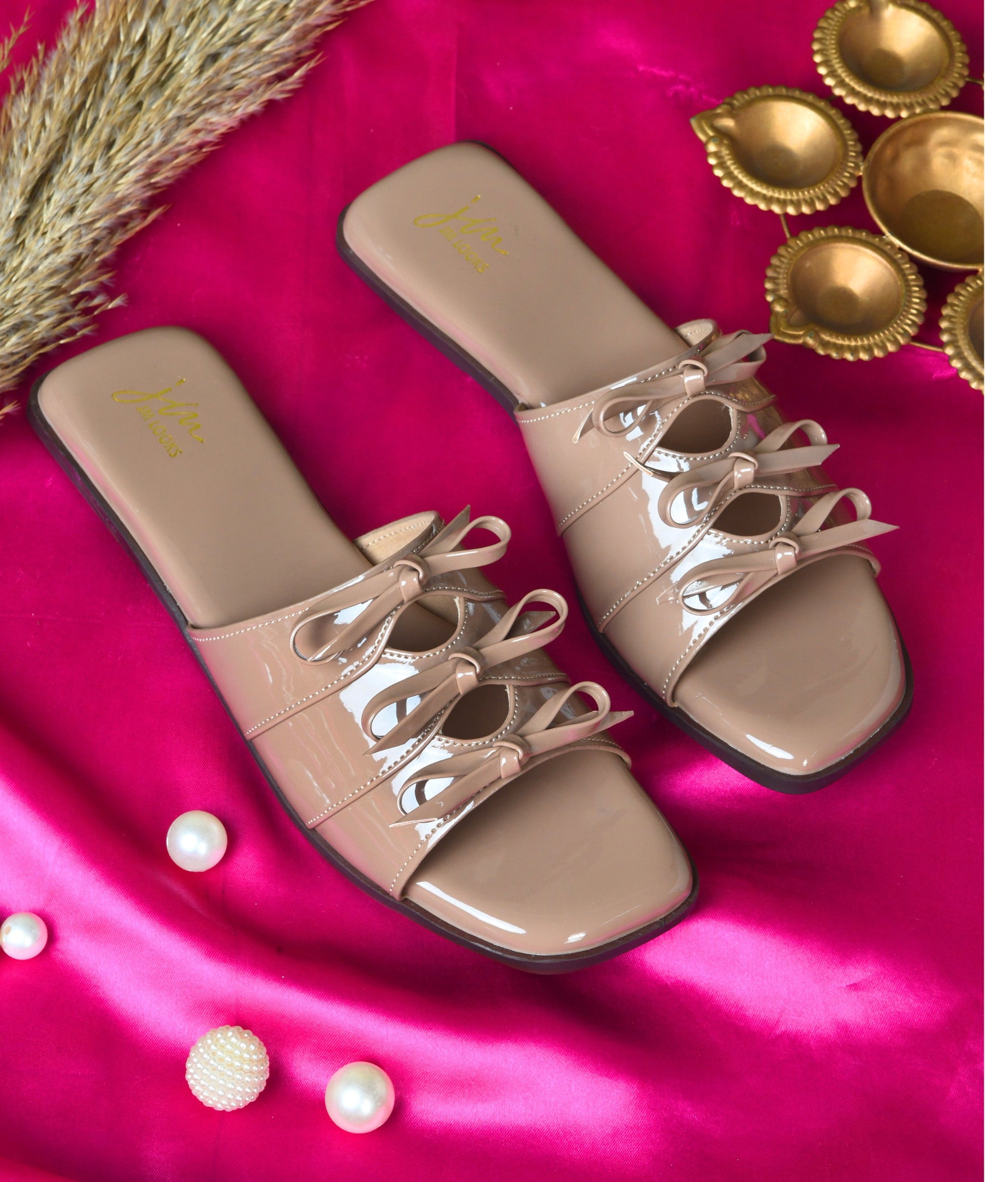 Taupe