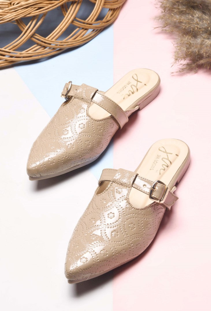JM Looks women's pointed-toe mules with an embossed pattern and a decorative buckle strap
 Beige