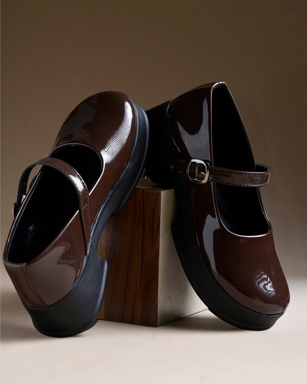 Jm Looks patent Mary Jane platform shoes with a buckled strap
 Brown