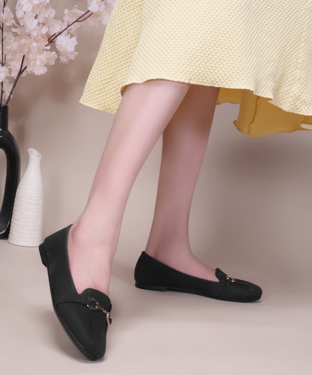 Black Women Square Toe Ballet Flats with Metallic Horsebit