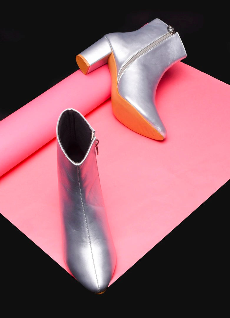 JM Looks women's ankle boots with a pointed toe and block heel
 Silver
