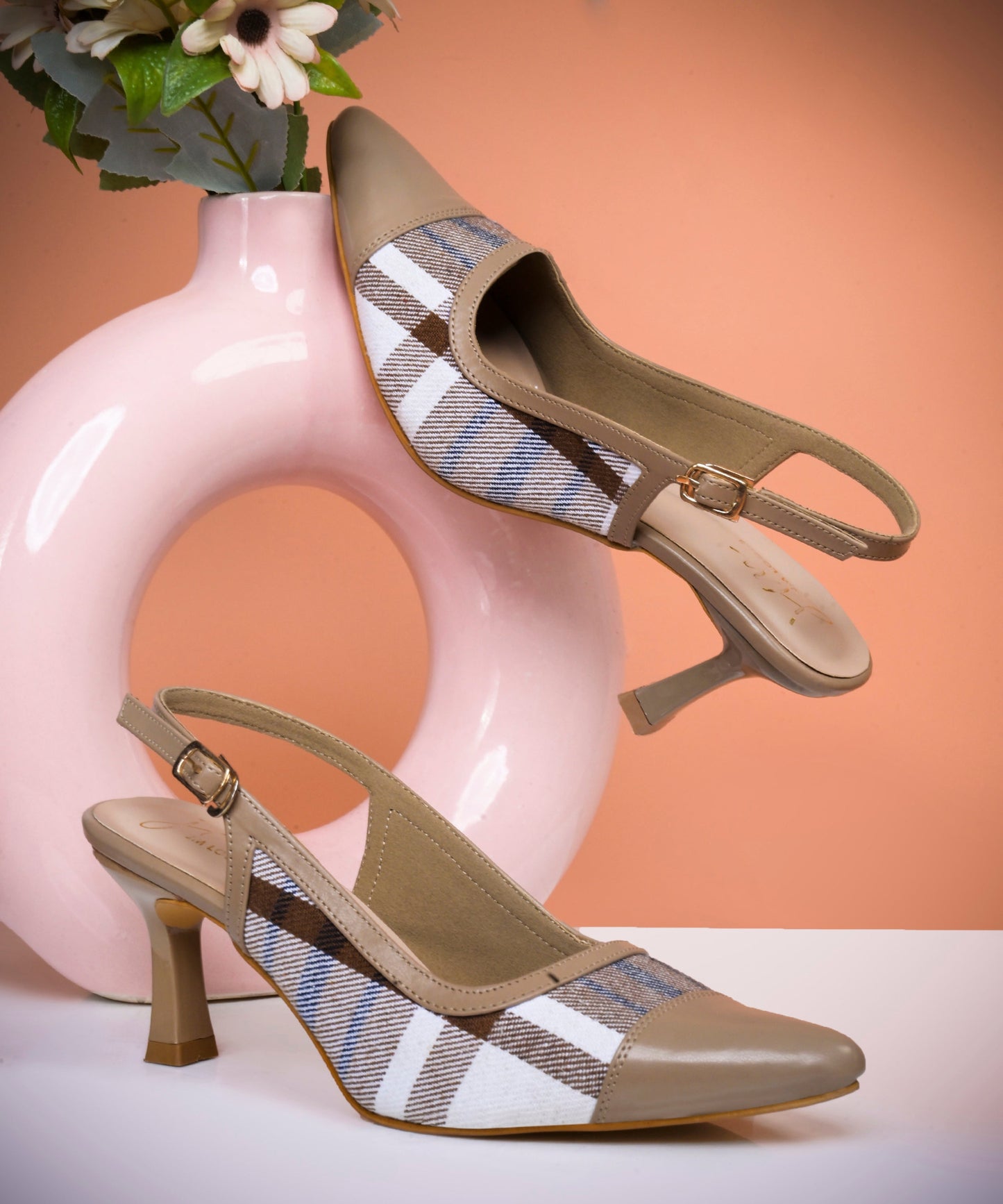 Taupe