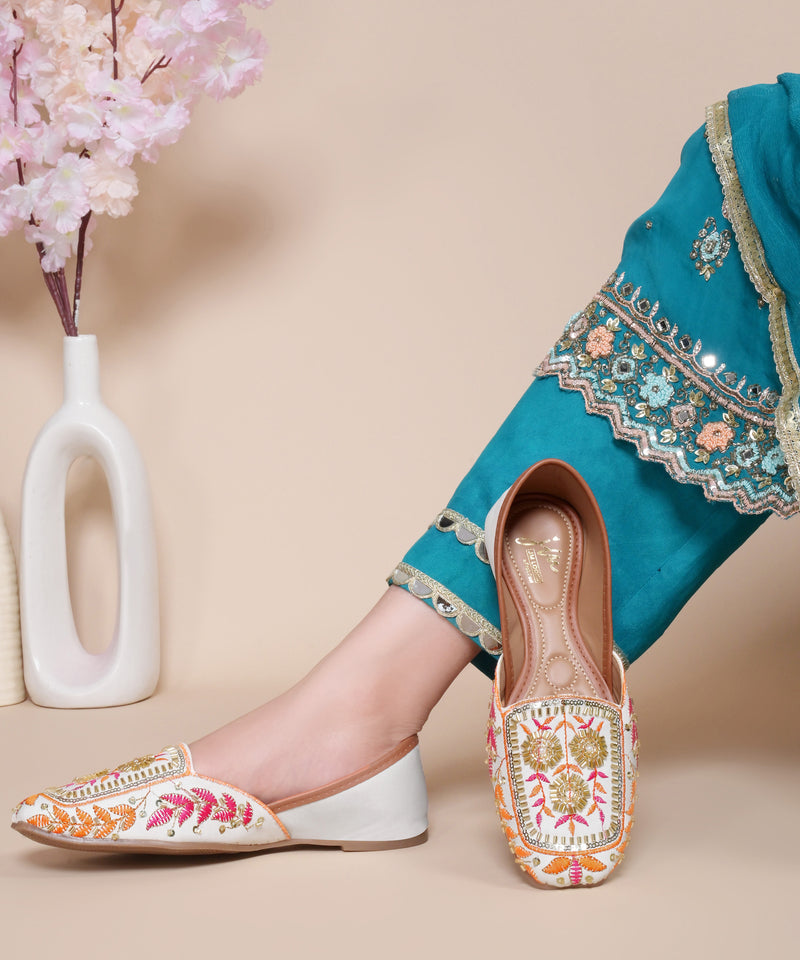 Handcrafted Embellished Traditional Wedge Juttis