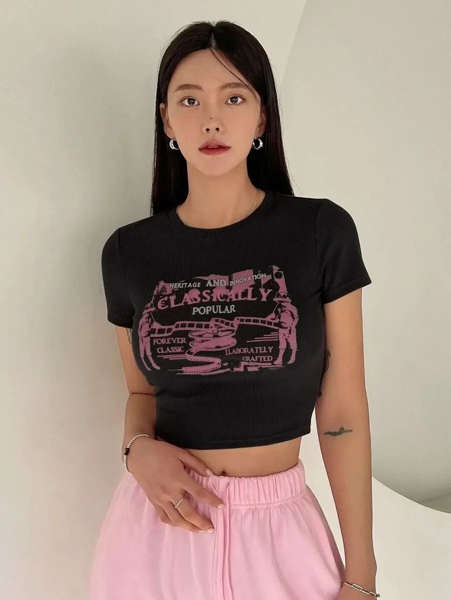 JM Looks Women Black Ribbed Crop T-Shirt – Vintage Classically Popular Graphic