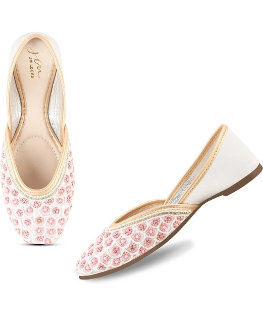 Women White Square Toe Handcrafted Embellished Ethnic Punjabi Jutti, petal design