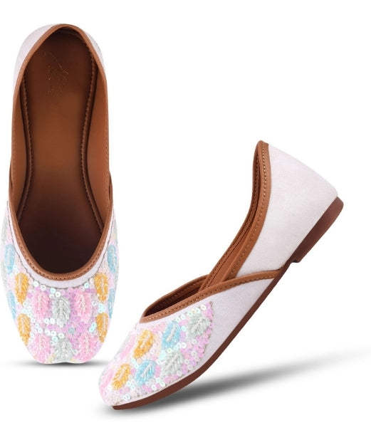 Women Cream Handcrafted Multicolour Petals Ethnic Embellished Mojari Jutti Flats with Cushion