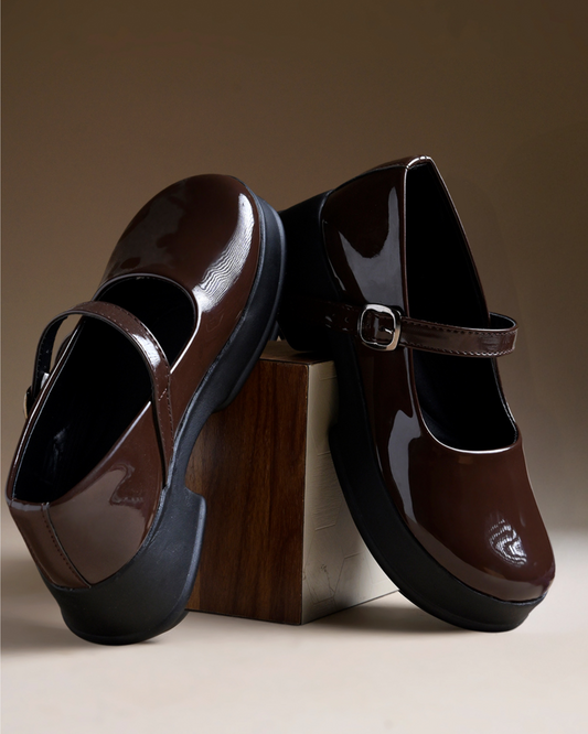Jm Looks patent Mary Jane platform shoes with a buckled strap
 Brown