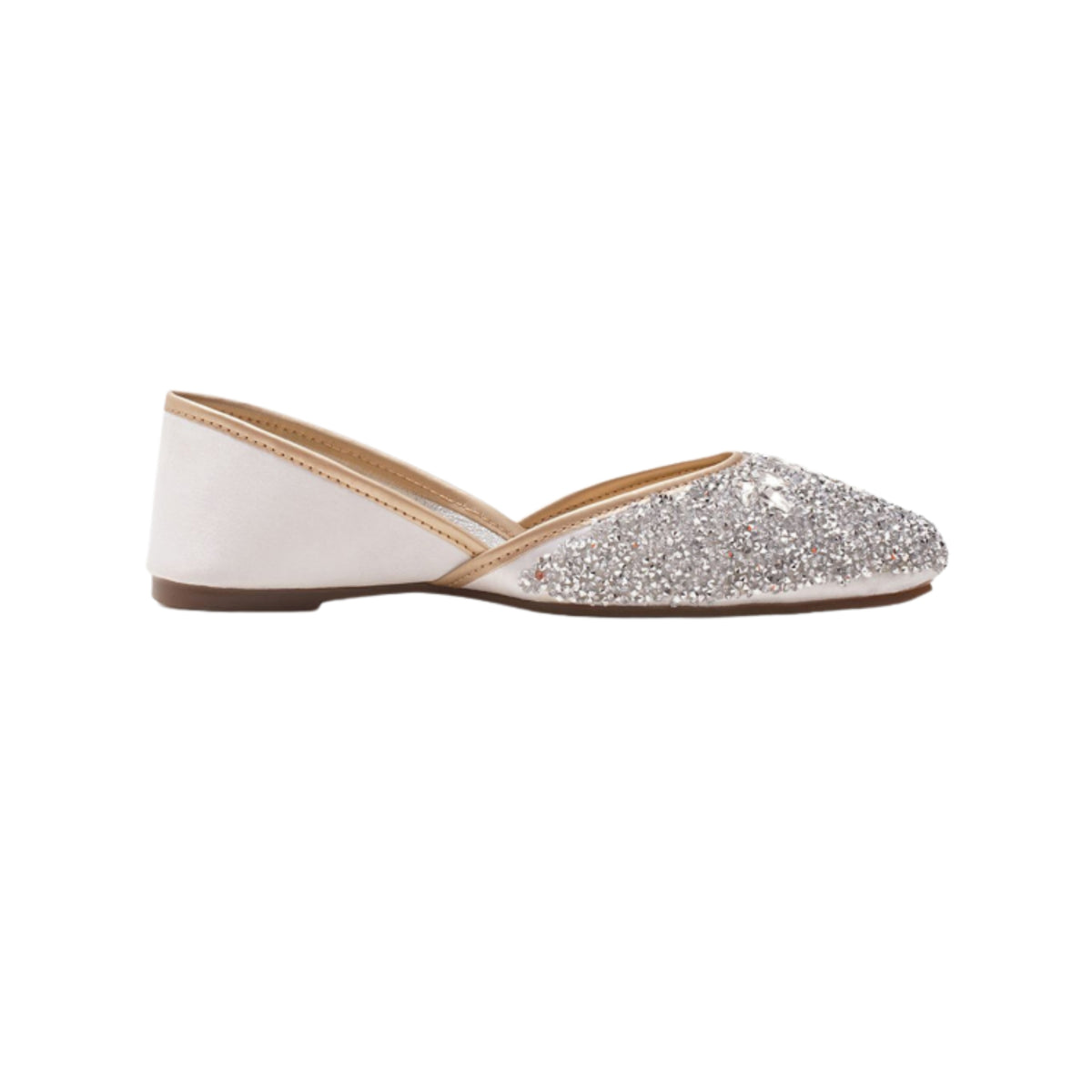 Women’s traditional Punjabi jutti with sequins and stone floral embellishment White