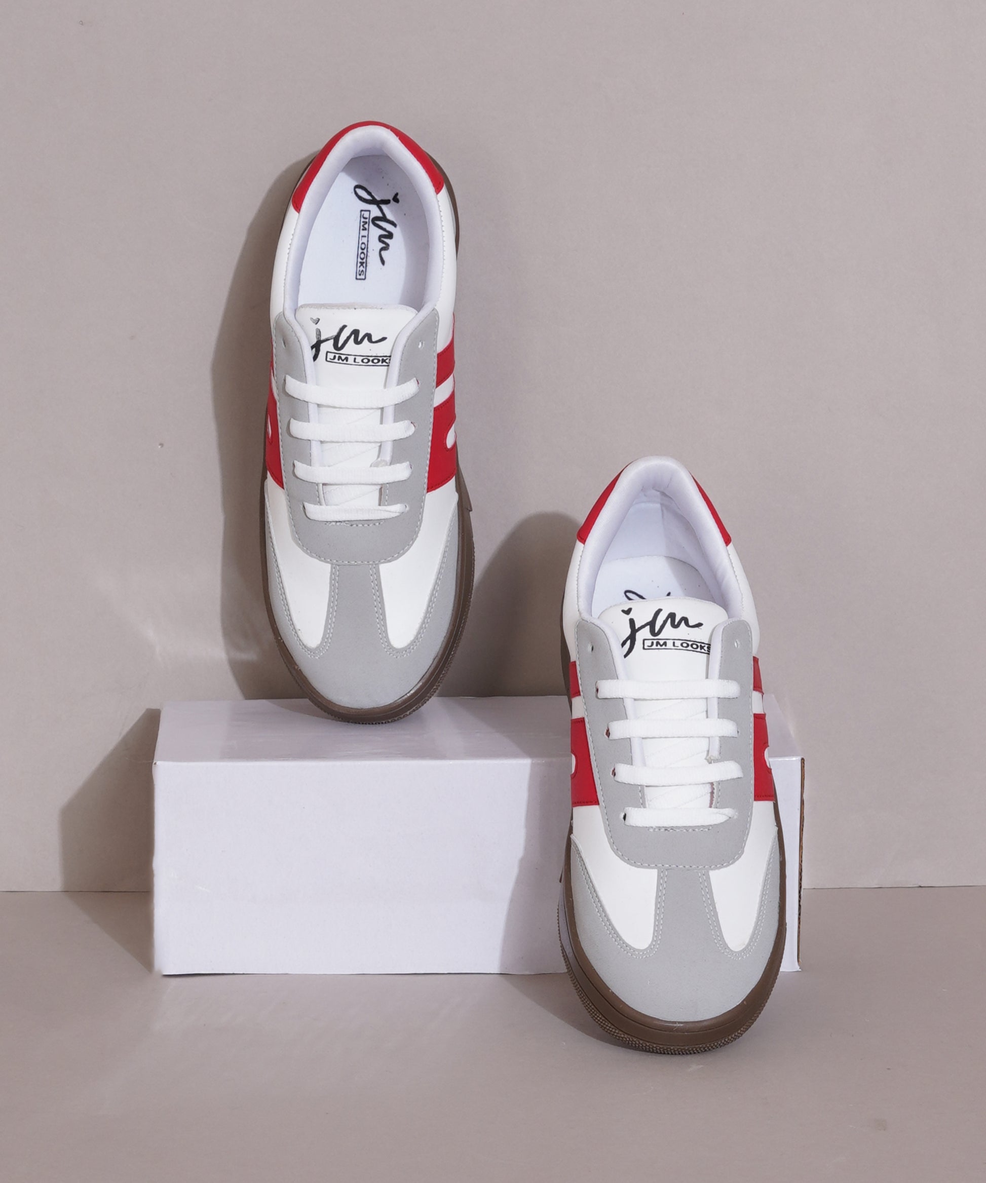 Grey-Red