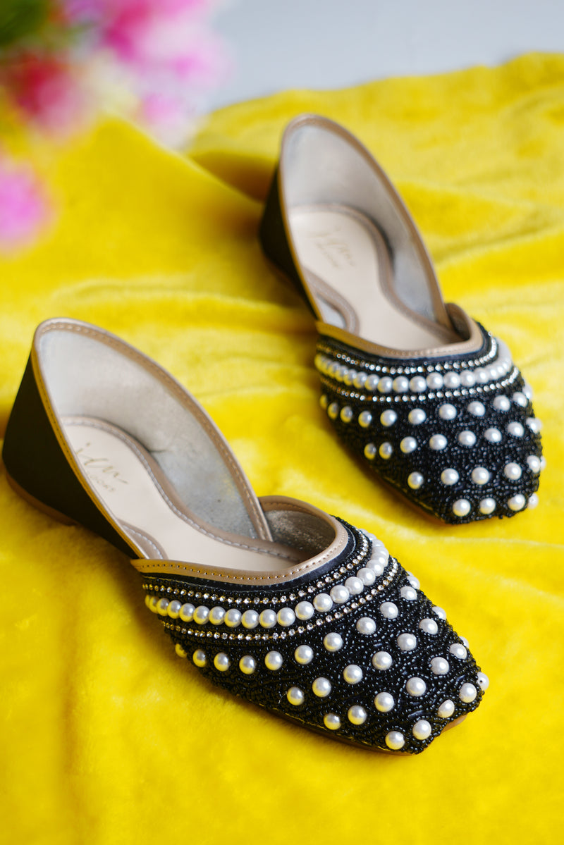 Ethnic Embellished Square Toe Mojaris for Women and Girls at JM LOOKS Black